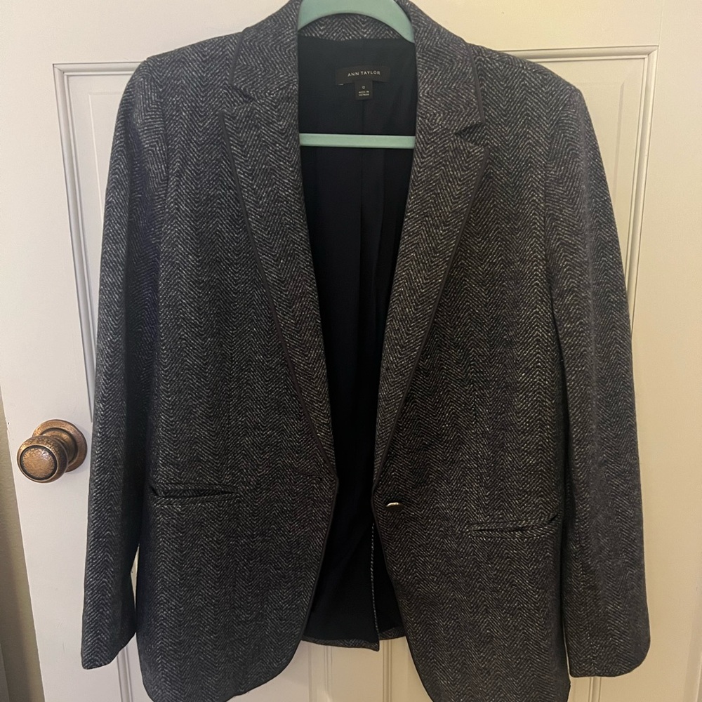 Blue herringbone blazer!  Stunning!